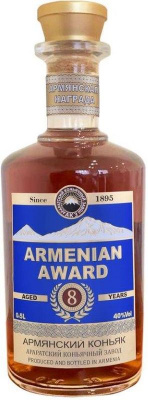 Коньяк Армянская Награда 8 лет 40% 0.5л АРМЕНИЯ