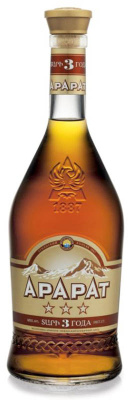 Коньяк Армянский Арарат 3 года 40% 0.7л : Арарат АРМЕНИЯ